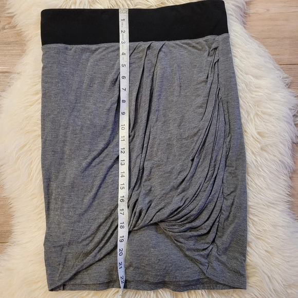 KIT and ace Amelie skirt heather grey and black stretchy size 10 - Picture 4 of 8
